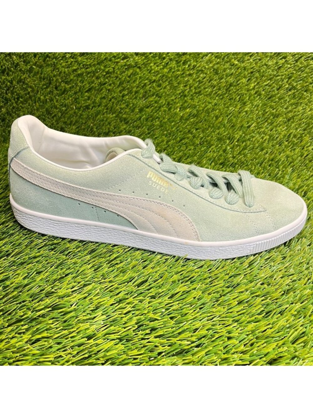 Puma Suede Classic 21 Mens Size 11.5 Green White Athletic Running Shoes Sneakers